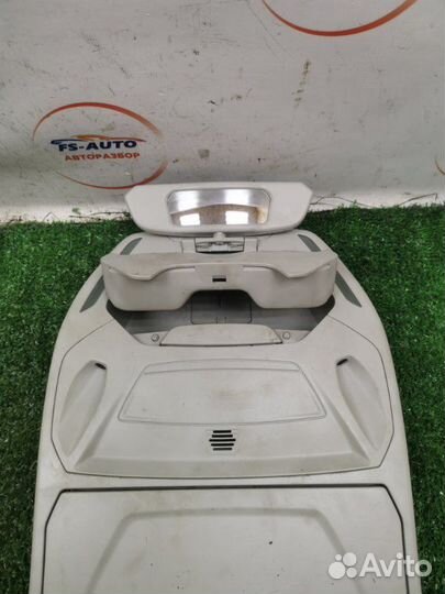 Плафон подсветки салона Ford C-Max хетчбек 1.6