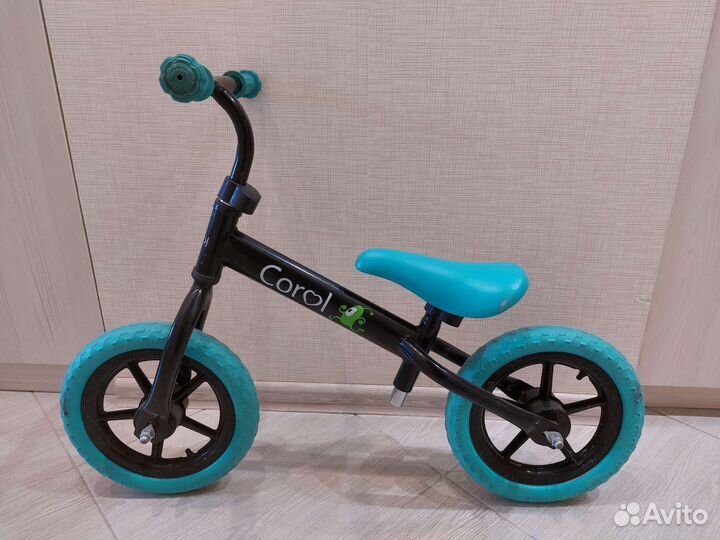 Беговел Coral Daffy