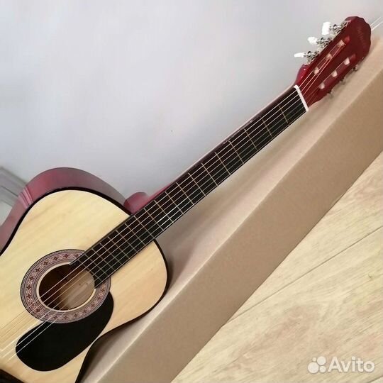 Гитара новая классическая