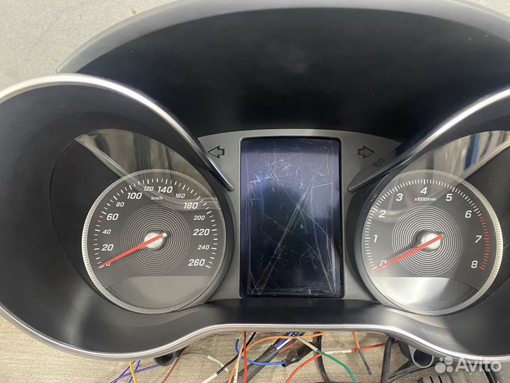 Панель приборов Mercedes W205