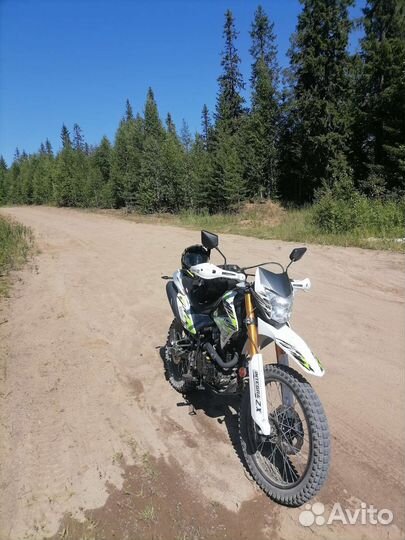 Продам мотоцикл мотоленд st250