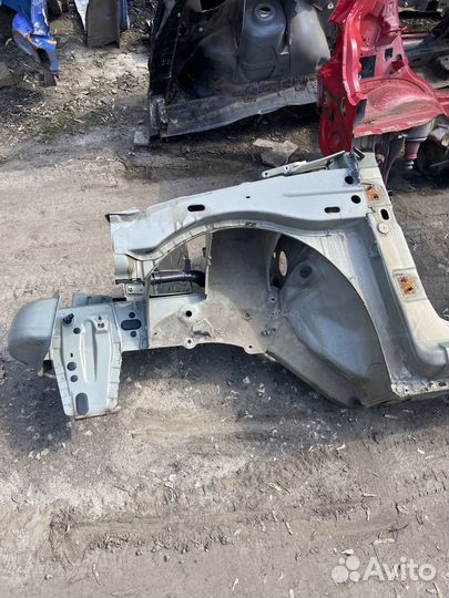 Четверть передняя левая c порогом LADA Largus