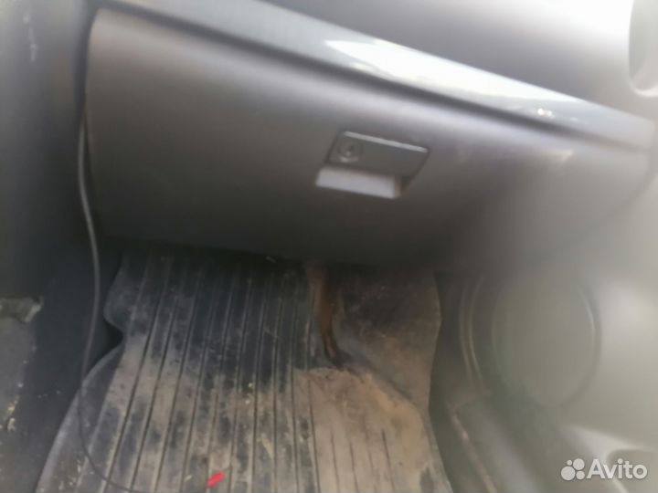 Бардачок Мазда 6gg