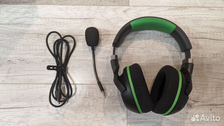 Беспроводные наушники Razer Kaira Pro for Xbox, PC