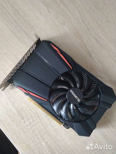 Видеокарта rx550 2gb Gigabyte