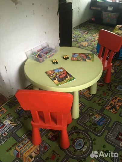 Стол круглый икея детский стул 2 шт