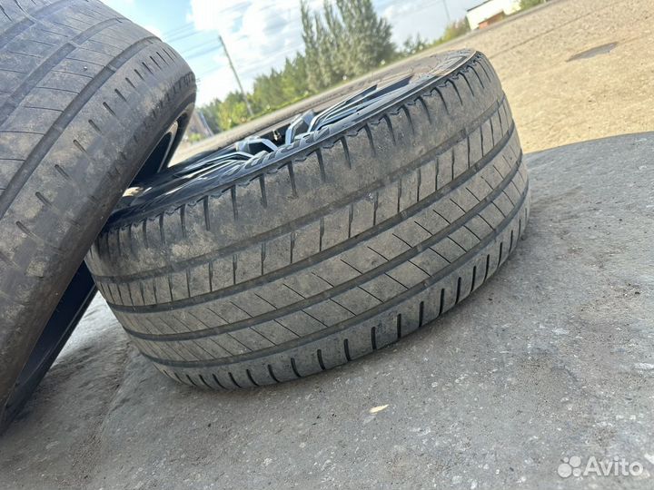 Bridgestone 613V 275/45 R20 и 305/40 R20