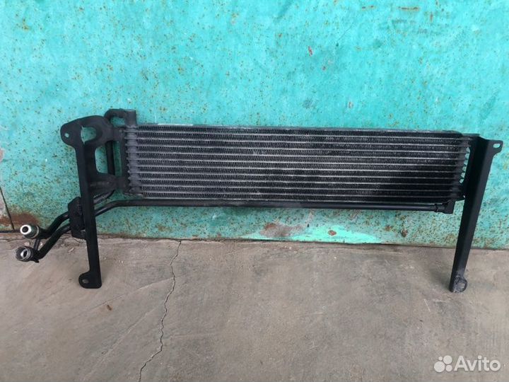Радиатор масляный Volkswagen Tiguan 1 2009