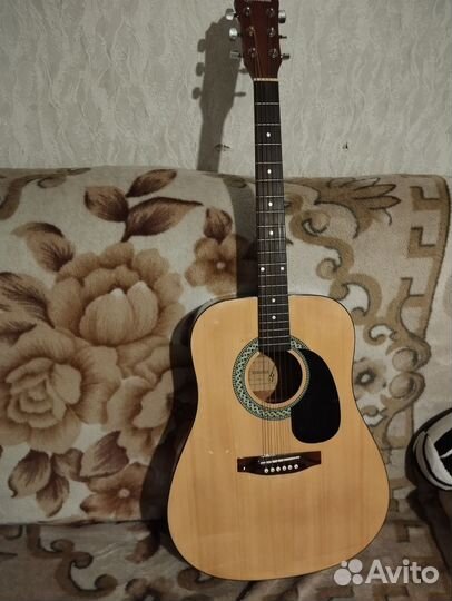 Акустическая гитара бу