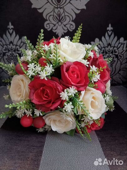Букет из искусственных цветов