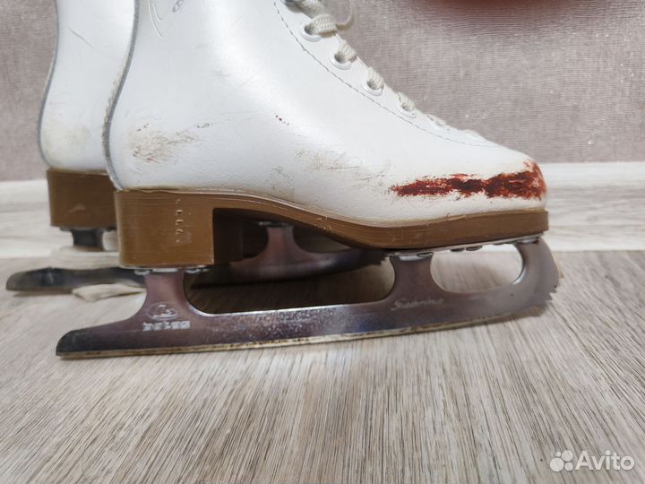 Коньки фигурные детские