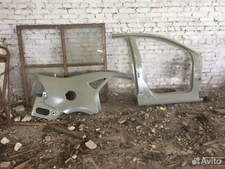 Боковина правая Volkswagen Polo седан