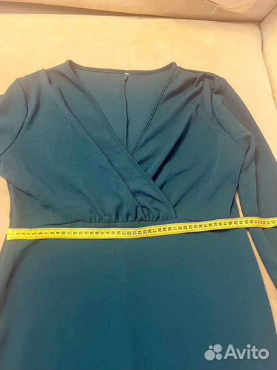 Платье с v образным вырезом