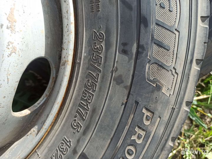 Шины в сборе 235 75 17.5 бу