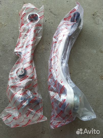 Рычаги нижние правые Passat B5