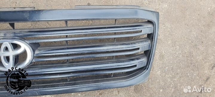 Решётка радиатора Toyota Land Cruiser 100