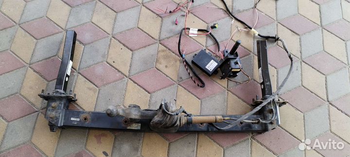 Фаркоп на mercedes w211