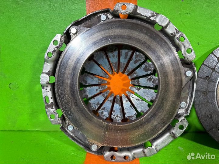 Комплект сцепления Toyota Corolla E150 1ZR 2012