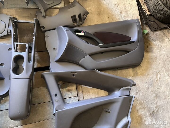 Пластик салона Toyota Celica T230