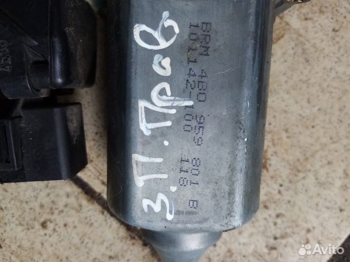 Моторчик Стеклоподбемника Audi Q7