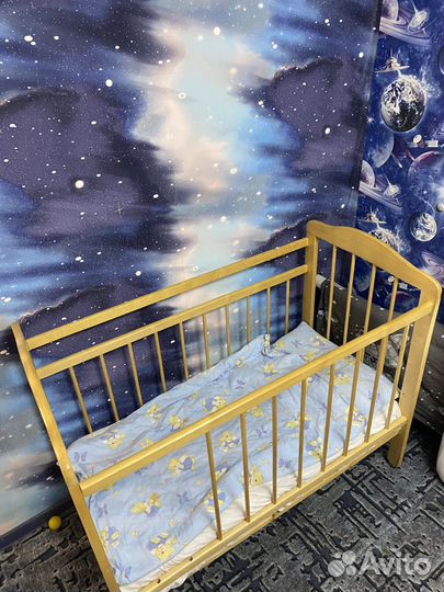 Детская кроватка