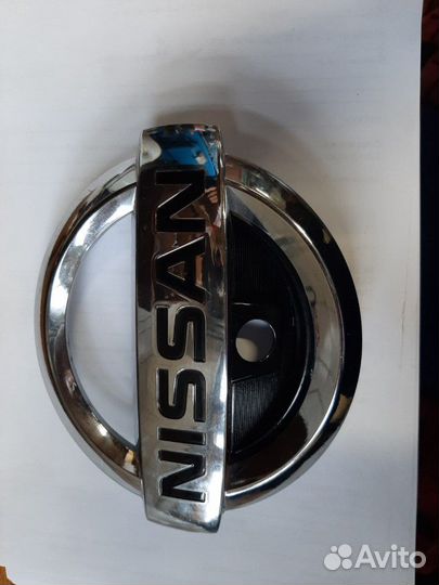 Эмблема nissan pathfinder 4 R52