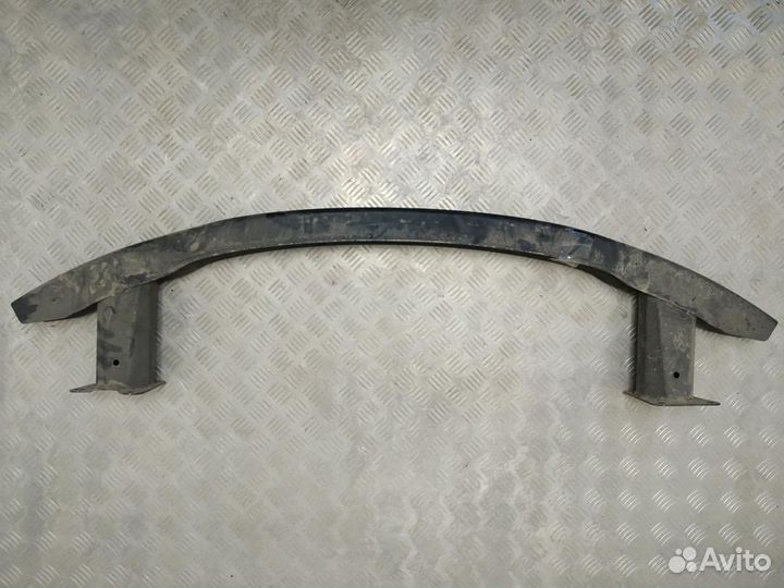 Усилитель переднего бампера Volkswagen Passat