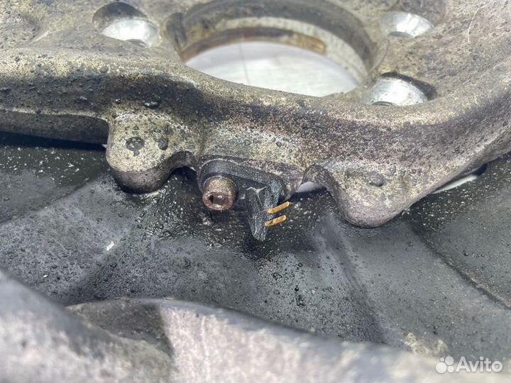 Кулак поворотный передний левый Audi A6 C6 ASB 3.0