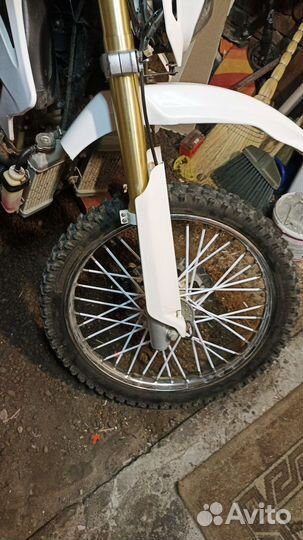 Эндуро Red Bull R8