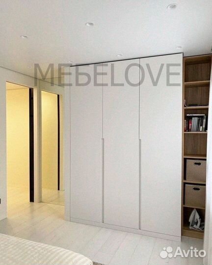 Шкаф распашной на заказ от фабрики