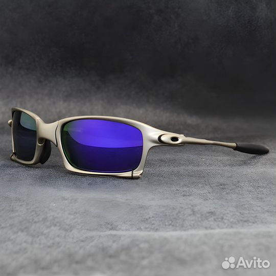 Спортивные очки Oakley