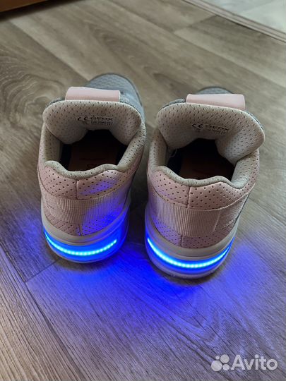 Кроссовки для девочки Geox 31