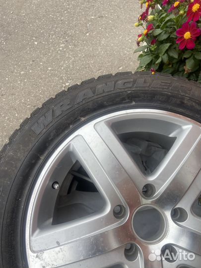 Goodyear Wrangler AT/R 235/60 R18