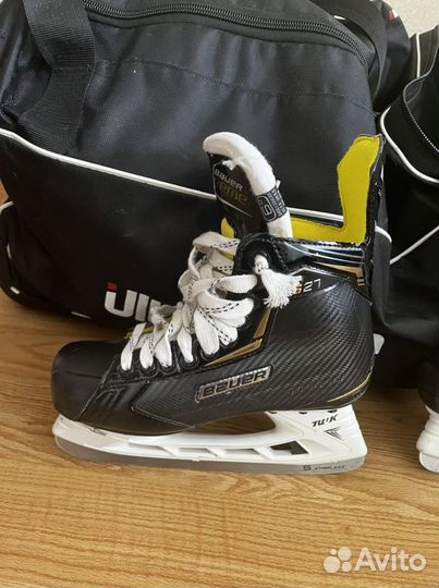 Коньки хоккейные