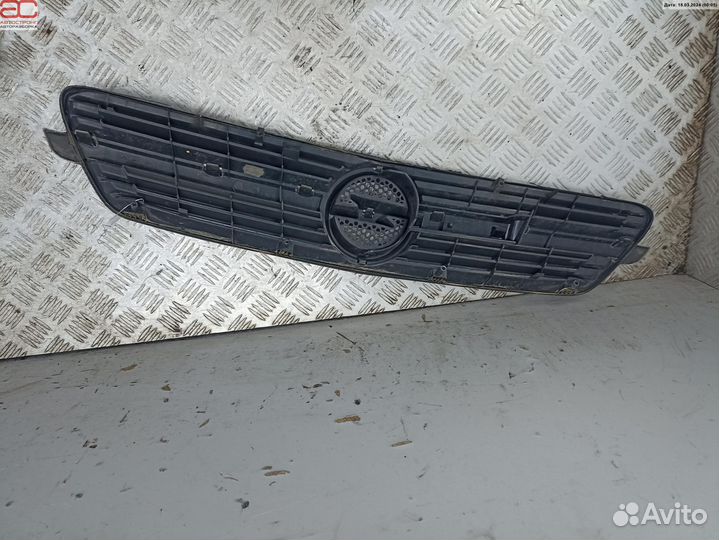 Решетка радиатора для Opel Meriva A 13162160