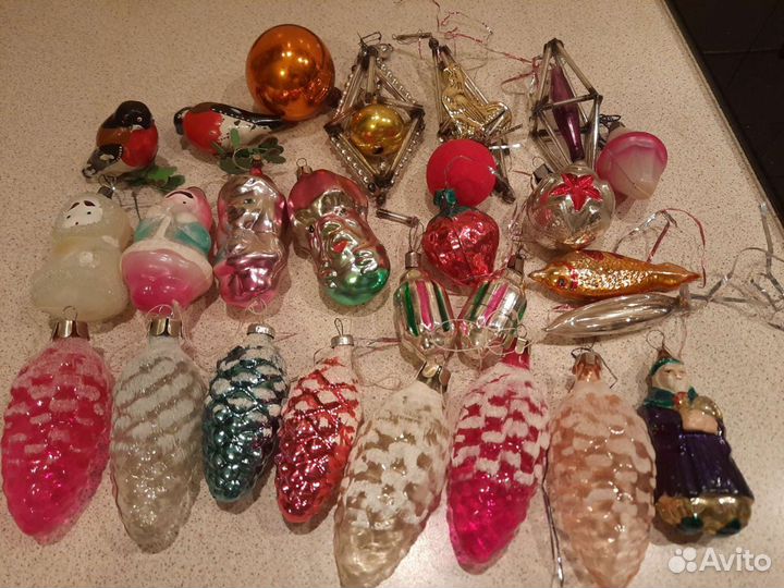 Ёлочные игрушки,гирлянды,мишура цветная