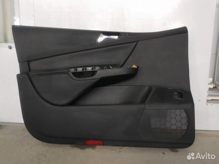 Passat b6 обшивка водительской двери