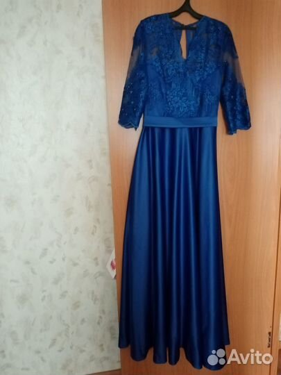 Вечернее платье