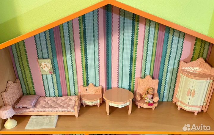 Большой кукольный домик