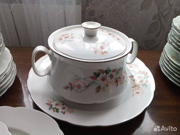 Столовый сервиз фарфор