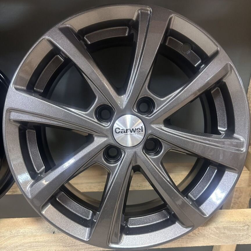 Литые диски Carwel Акуш 6×R15 4×100