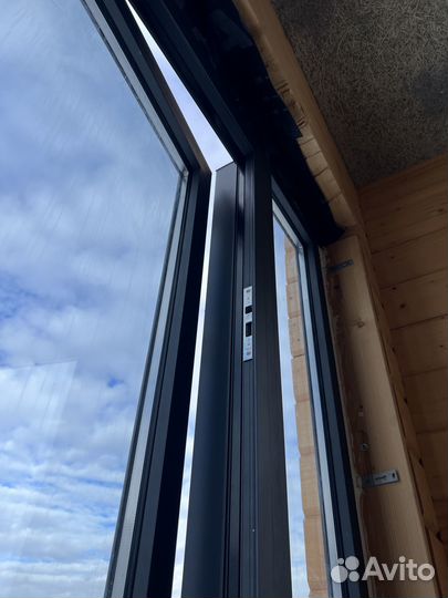 Стеклянные алюминиевые двери алютех / alutech