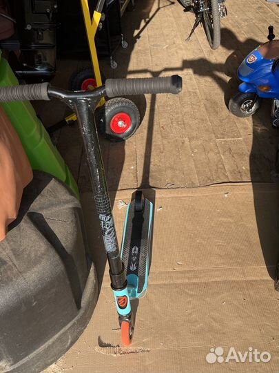 Трюковой самокат oxelo