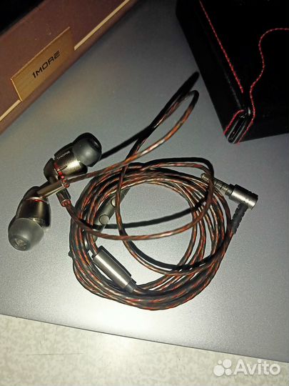 Проводные наушники 1more Quad Driver In-Ear Headph