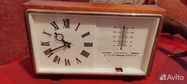 Часы с барометром, СССР