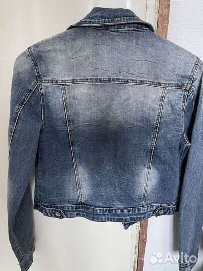Джинсовая куртка