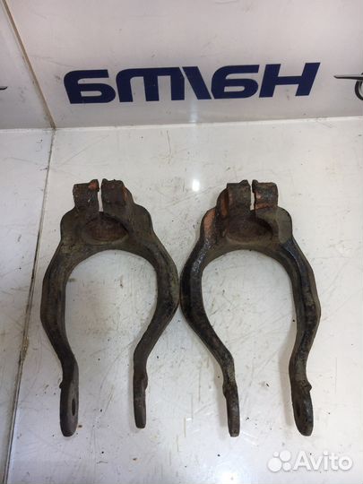 Крепление амортизатора infiniti м35