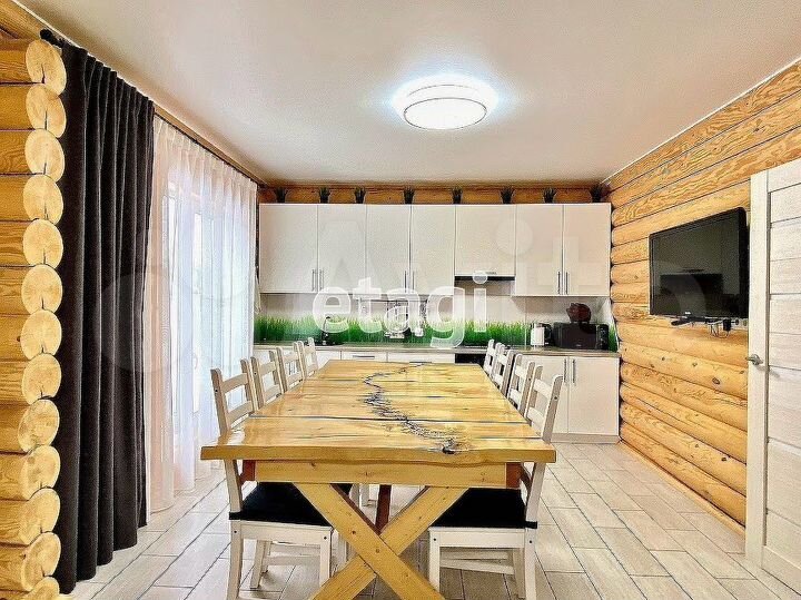 Дом 147 м² на участке 6 сот.