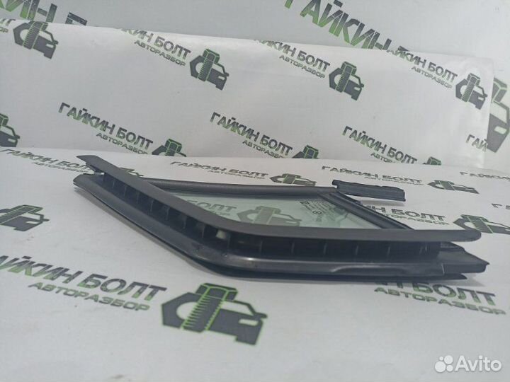 Стекло двери переднее правое Chevrolet Spark 3