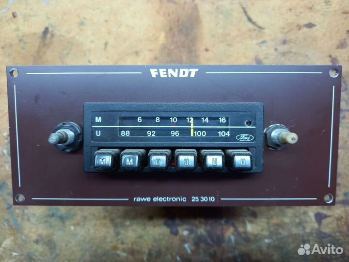 Радиоприёмник Ford в автодом Fendt